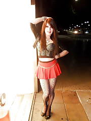 Redhead Chick Having A Night Stroll In Sexy Outfit