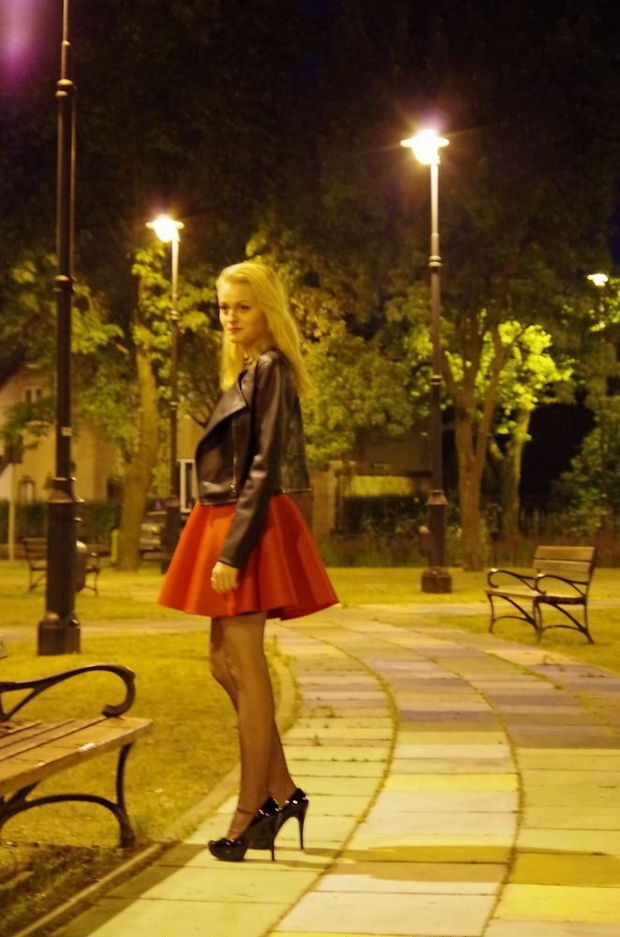 Hot Blond Posing Night In The Park In Hot Outfit