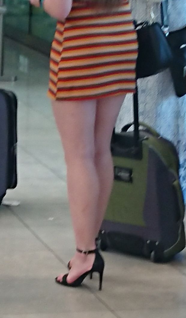 Awesome Miniskirt At Bwi