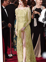 Emma Stone Pantie Under Skirt At The Academy Awards